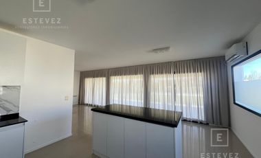 Casa en venta a la laguna, Barrio Cerrado, Escobar, GBA Norte