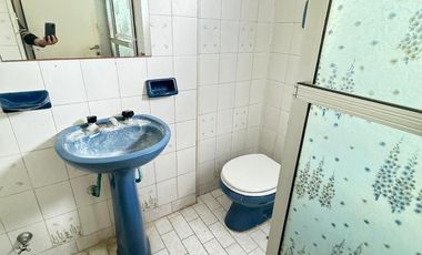 PH en  venta Z/Chauvin, dos balcones y pequeño patio. muy luminoso. Baño y toilette. En duplex.