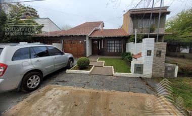 Excelente casa 4 ambientes en lote propio!!!