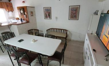 Excelente casa 4 ambientes en lote propio!!!