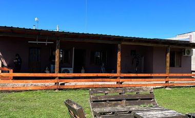 Casa en barrio la Campiña