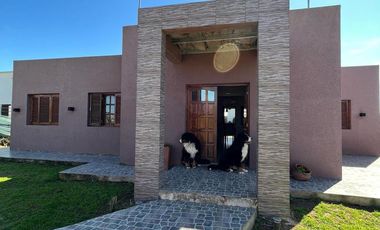 Casa en barrio la Campiña
