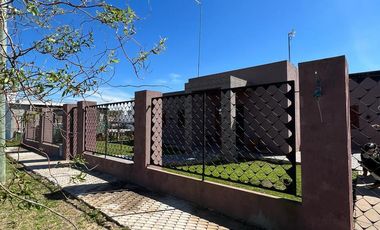 Casa en barrio la Campiña