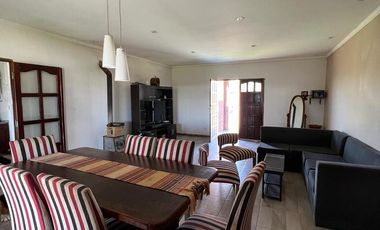 Casa en barrio la Campiña