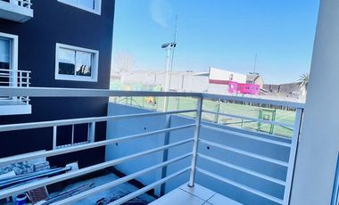 Venta de Departamento 3 ambientes con espacio guardacoche en  Sarandi (32018)