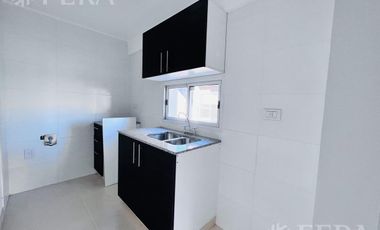 Venta de Departamento 3 ambientes con espacio guardacoche en  Sarandi (32018)