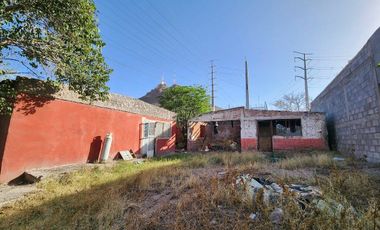 TERRENO CON CASA EN AVE. LOMBARDO TOLEDANO