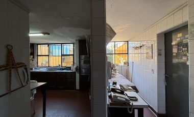 VENTA CASA LAS LOMAS SAN ISIDRO: 8 AMBIENTES GRAN PARQUE - LOTE 1650M2 -PRÓXIMO NEWMAN