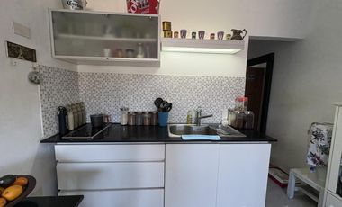 OPORTUNIDAD!!!!!VENTA-COMPLEJO DE 6 DEPTOS-EXCELENTE UBICACION
