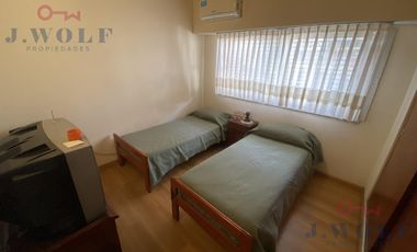 Casa 4ambientes en el centro Ballester