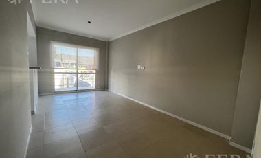 Venta de Departamento 2 ambientes con espacio guardacoche en Sarandi (32021)