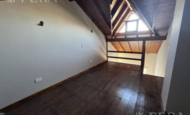 Venta de Departamento 2 ambientes con espacio guardacoche en Sarandi (32023)