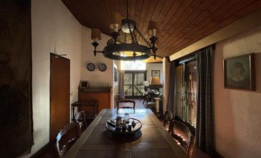 VENTA CASA LA HORQUETA: A REFACCIONAR CON GRAN PARQUE SOBRE LOTE 1650M2 -ESQUINA