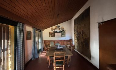 VENTA CASA LA HORQUETA: A REFACCIONAR CON GRAN PARQUE SOBRE LOTE 1650M2 -ESQUINA