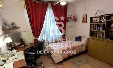 Casa de categoría en B° Sur