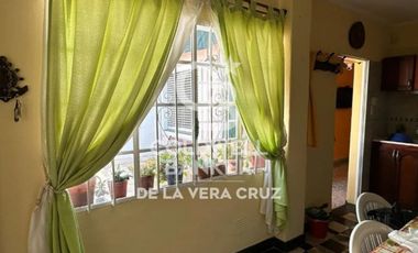 Casa de categoría en B° Sur