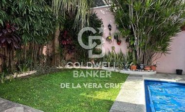 Casa de categoría en B° Sur