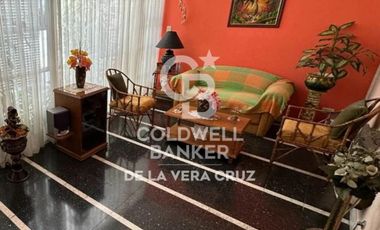 Casa de categoría en B° Sur