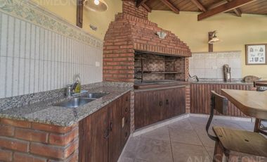 Casa - Venta - Acassuso - Barrio Parque Aguirre