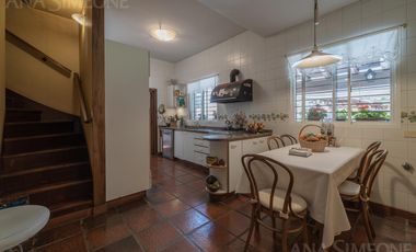 Casa - Venta - Acassuso - Barrio Parque Aguirre