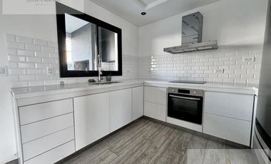 Casa 4 ambientes en venta barrio  privado Federico 1 / Berazategui.