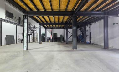 Venta Galpón sobre Av Belgrano, Pérez