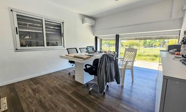 Venta Galpón sobre Av Belgrano, Pérez