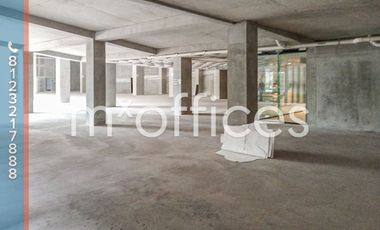 Renta local  comercial en P.B  de 1265 m2 + 200.57 m2 Terraza   Centro Monterrey