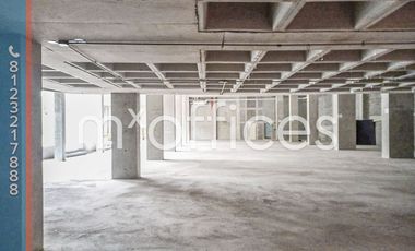 Renta local  comercial en P.B  de 1265 m2 + 200.57 m2 Terraza   Centro Monterrey