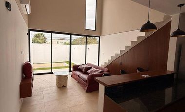 NUEVO TOWNHOUSE EN RENTA, CHOLUL