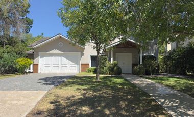 VENTA Casa Barrio La Celina-1100m-Garage-playroom-Maschwitz