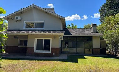 VENTA Casa Barrio La Celina-1100m-Garage-playroom-Maschwitz