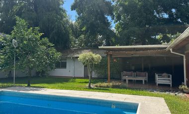 Casa venta Ingeniero Maschwitz centro-Escobar-5 ambientes-Quincho-Pileta-Paseo Mendoza