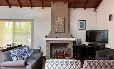 Casa venta Ingeniero Maschwitz centro-Escobar-5 ambientes-Quincho-Pileta-Paseo Mendoza