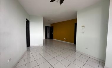 VENTA DE APARTAMENTO PH BEVERLY HILLS BETANIA (OF)