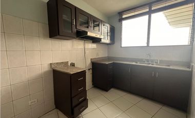 VENTA DE APARTAMENTO PH BEVERLY HILLS BETANIA (OF)