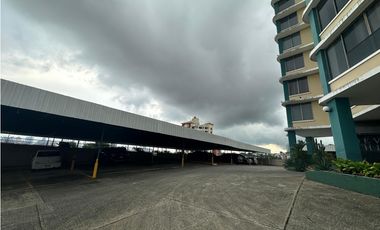 VENTA DE APARTAMENTO PH BEVERLY HILLS BETANIA (OF)