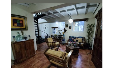 ALTOS DE CERRO AZUL / 1062M / 2 HABITACION / DOS NIVELES / 2 TERRAZAS