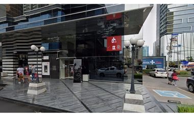 se alquila local pb Obarrio calle 55 y Samuel Lewis