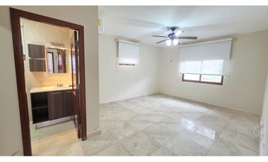 Casa de Lujo en Venta en Clayton – ¡Precio de Oportunidad!