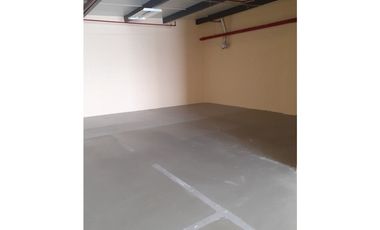 OFIDEPOSITOS CENTRAL / 115M / OFICINA / ESPACIO AMPLIO / SOBRE VIA