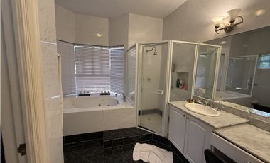 House for sale in PH Residencial Las Perlas