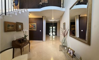 House for sale in PH Residencial Las Perlas
