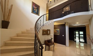 House for sale in PH Residencial Las Perlas