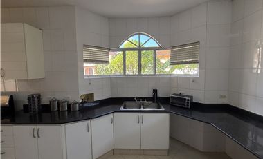 House for sale in PH Residencial Las Perlas