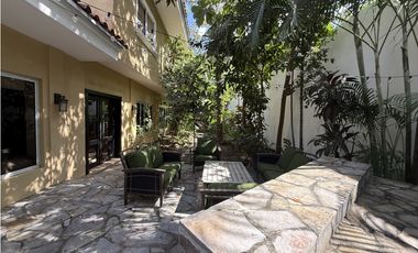 House for sale in PH Residencial Las Perlas