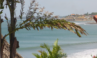 VENTA DE CASA DE PLAYA DIRECTA AL MAR EN CORONADO (13)