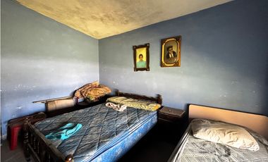 SE VENDE CASA 2 DORM SOBRE CALLE PASTEUR - ALMAFUERTE