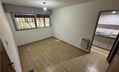 ALQUILER - 1 DOR -  Bª LAS PALMAS - COCHERA SEMICUBIERTA