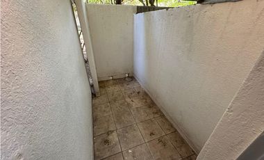 ALQUILER - 1 DOR -  Bª LAS PALMAS - COCHERA SEMICUBIERTA